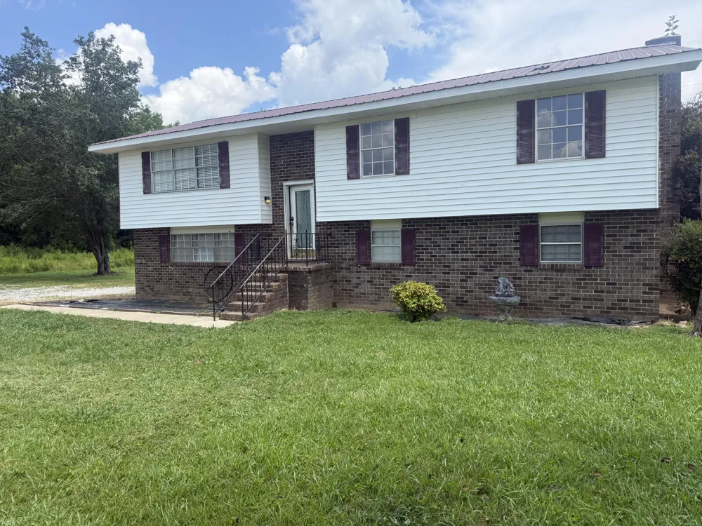 202 County Road Higdon, AL 35979