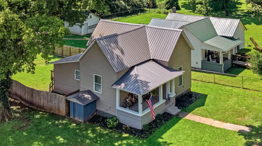305 Pine Avenue South Pittsburg, TN 37380