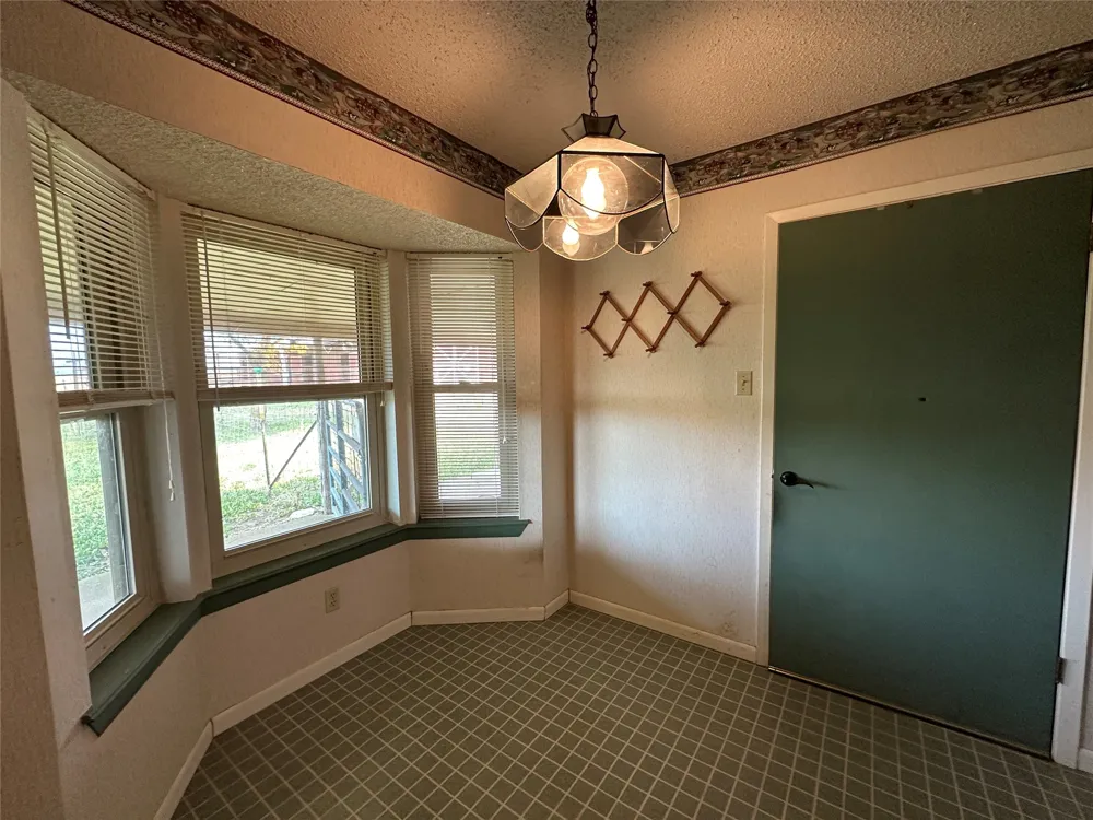 377 County Road 3244 Hico, TX 76457