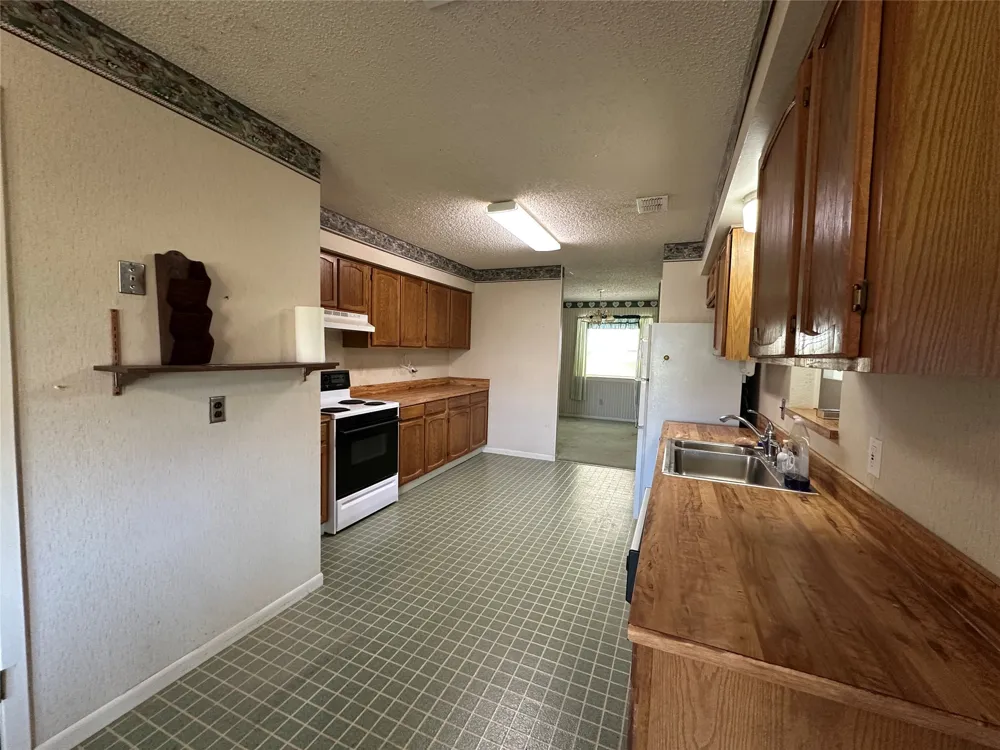 377 County Road 3244 Hico, TX 76457