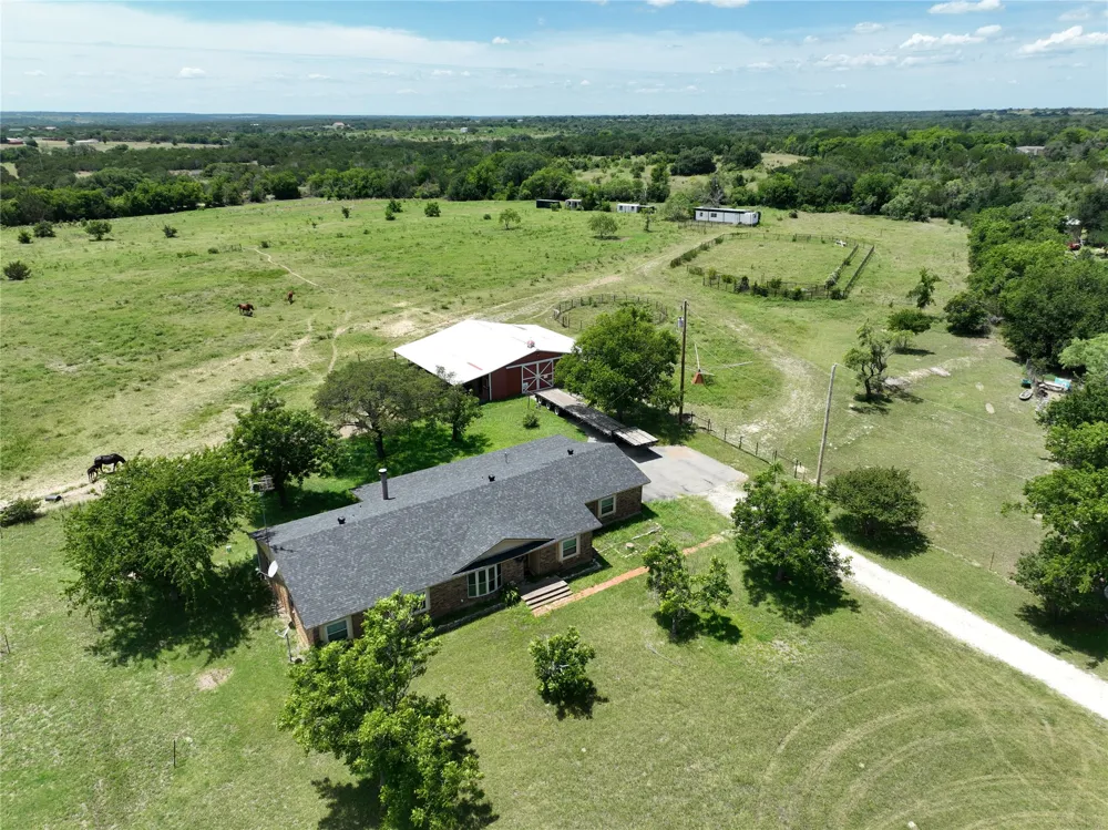377 County Road 3244 Hico, TX 76457
