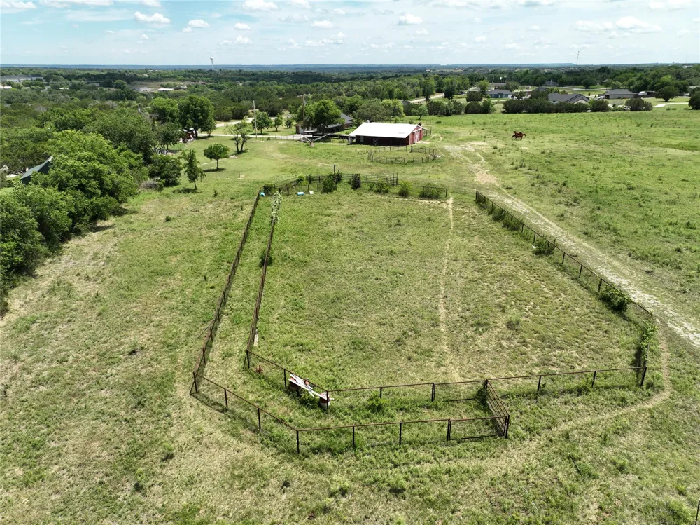 377 County Road 3244 Hico, TX 76457