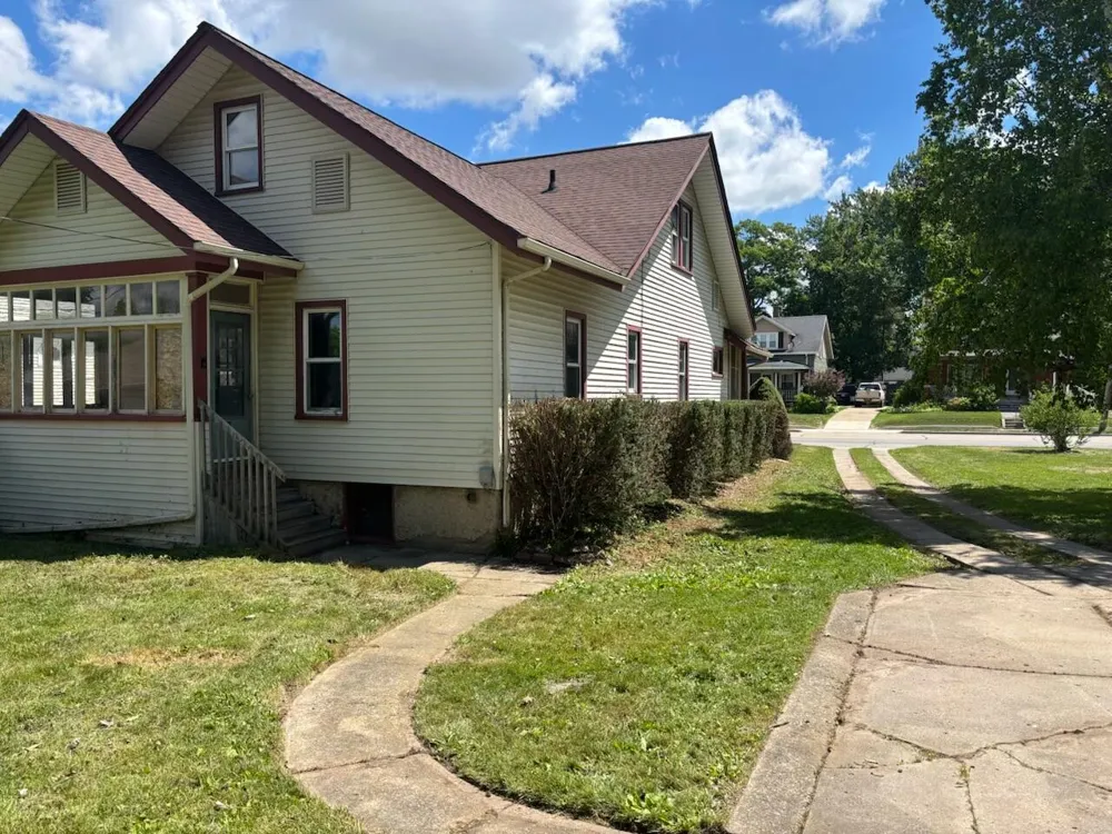 3194 Main Street Marlette, MI 48453