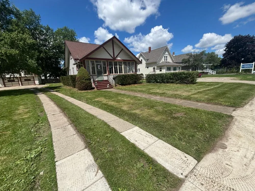 3194 Main Street Marlette, MI 48453