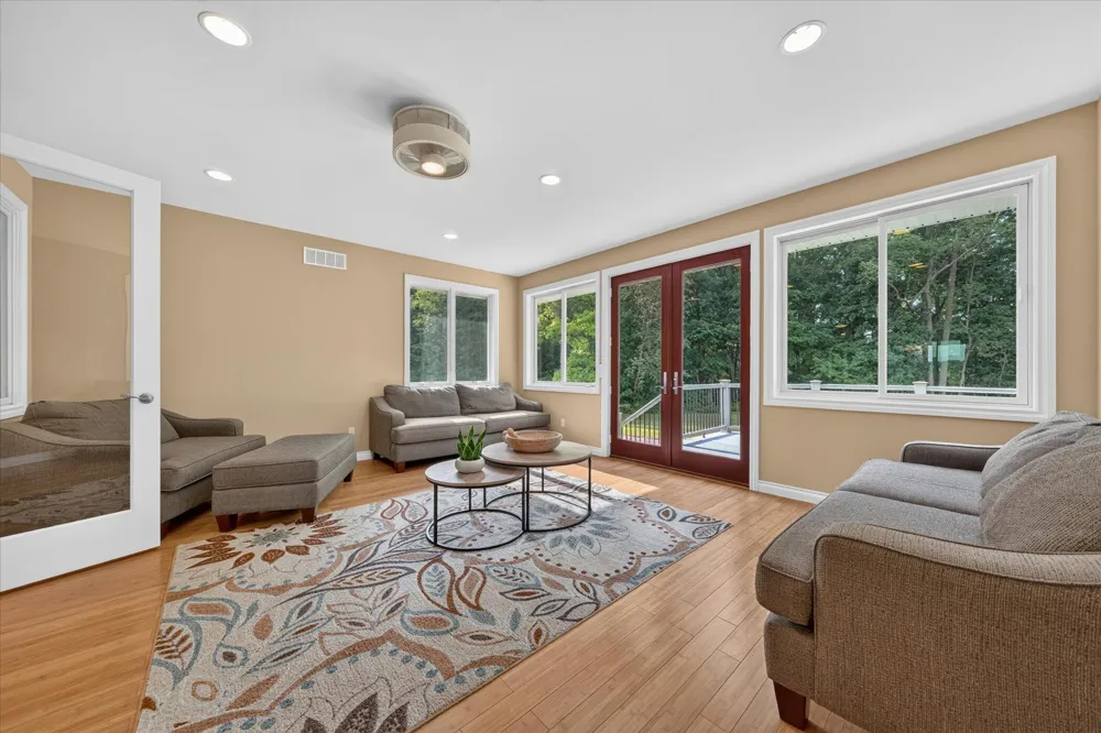 9348 Stoneview Lane Whitmore Lake, MI 48189