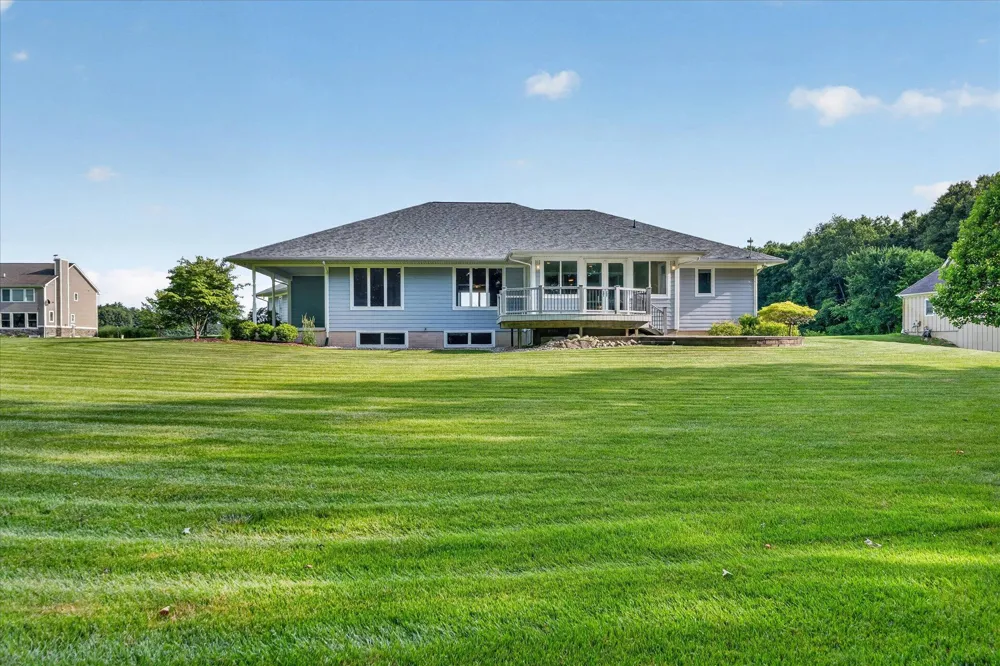 9348 Stoneview Lane Whitmore Lake, MI 48189