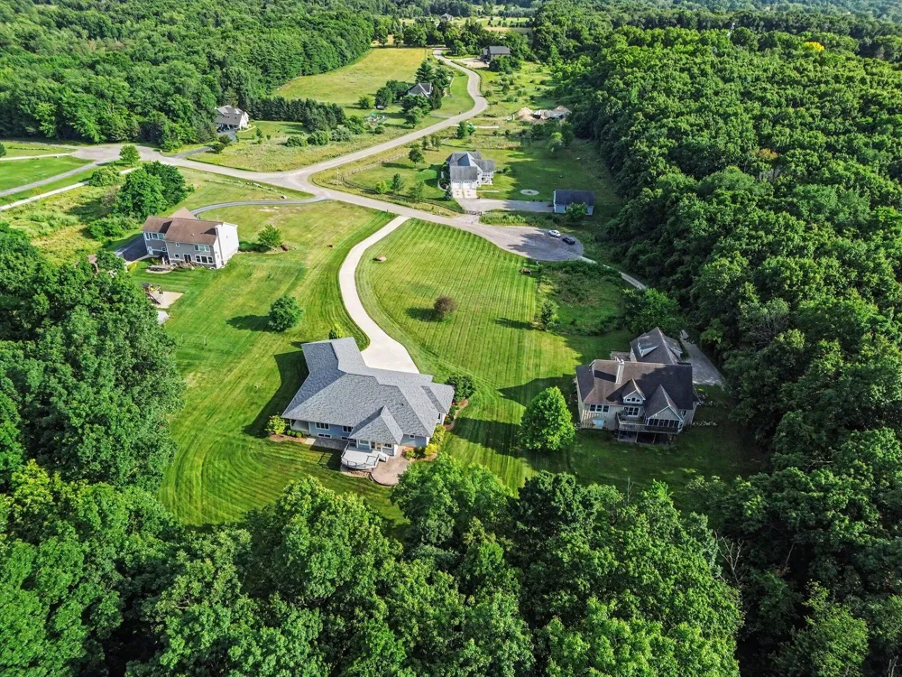 9348 Stoneview Lane Whitmore Lake, MI 48189