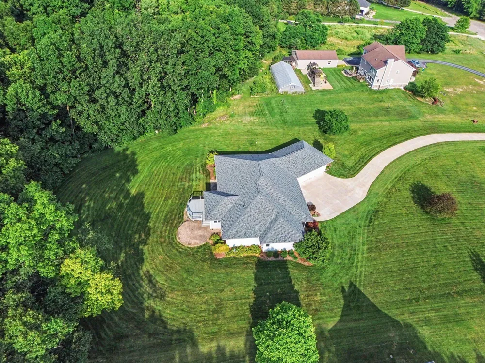 9348 Stoneview Lane Whitmore Lake, MI 48189
