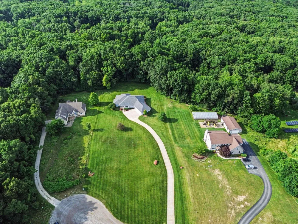 9348 Stoneview Lane Whitmore Lake, MI 48189