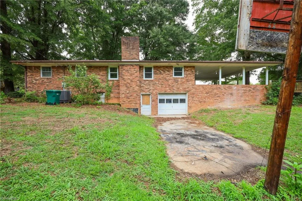 1078 River Road Stoneville, NC 27048