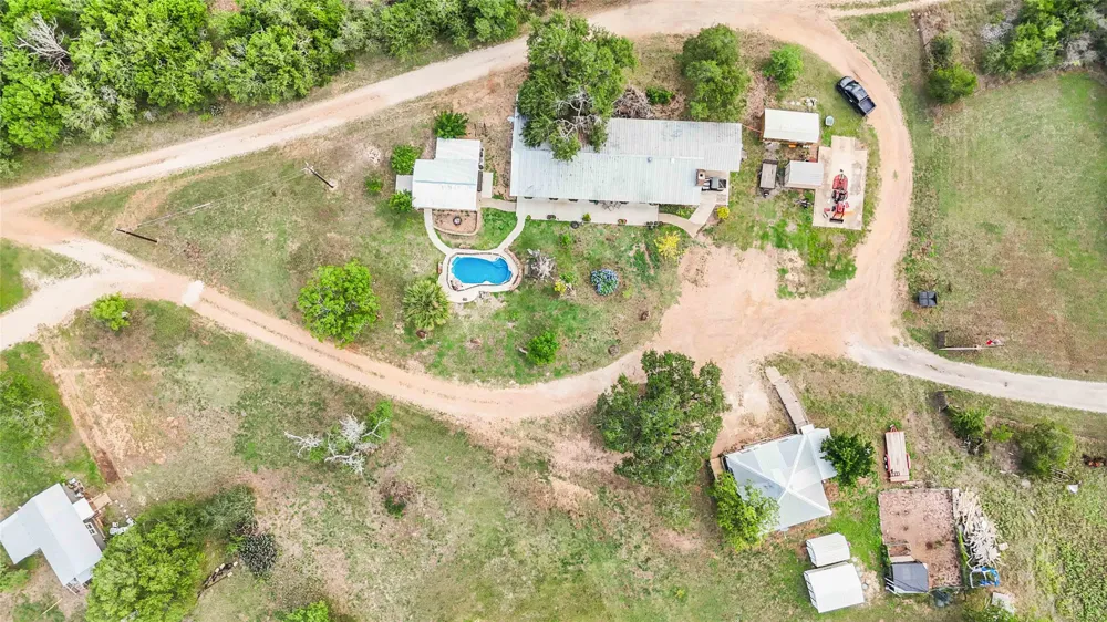 227 Henderson Lane Lockhart, TX 78644