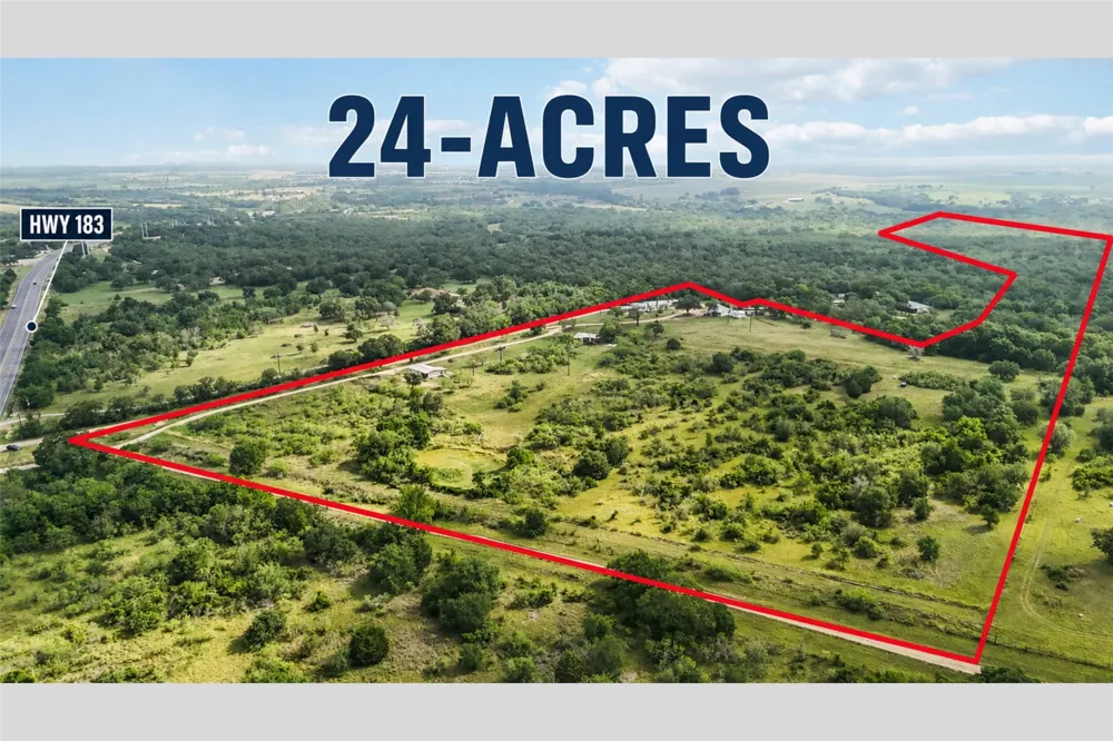 227 Henderson Lane Lockhart, TX 78644