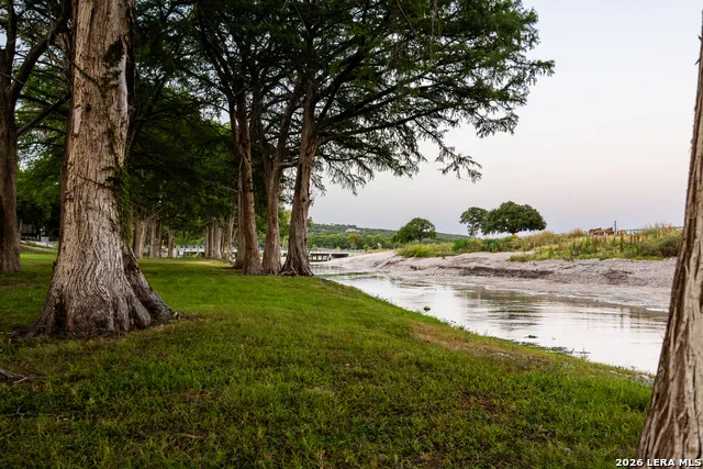 1605 Hwy 39 Hunt, TX 78024