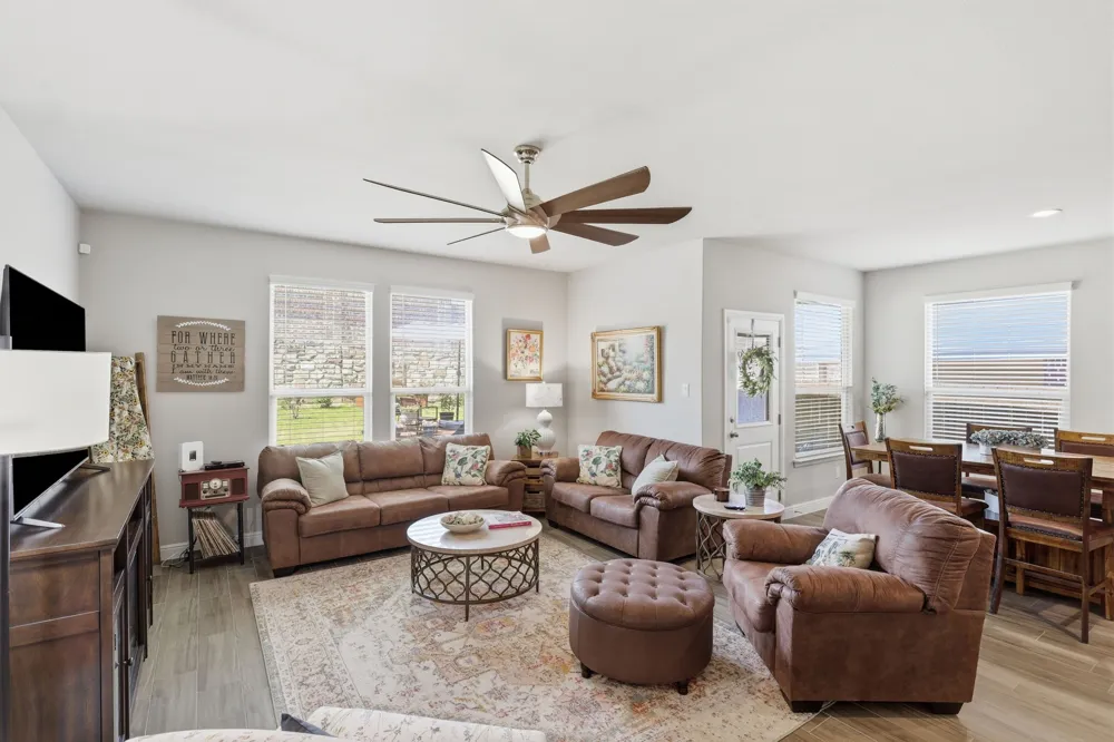 1104 Eastland Lane Weatherford, TX 76087