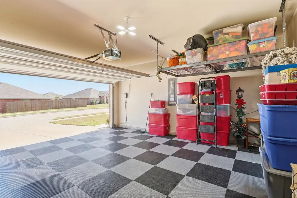 1104 Eastland Lane Weatherford, TX 76087
