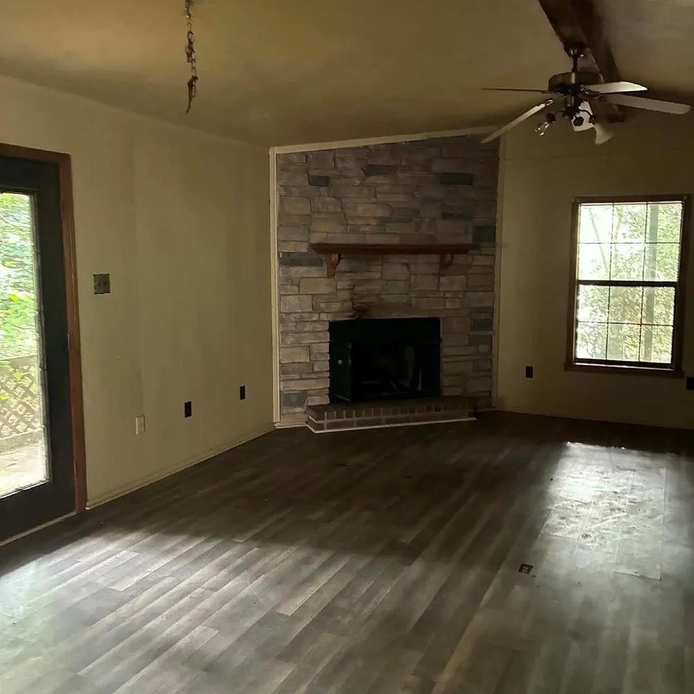 360 L R Outlaw Lane Cleveland, TX 77328