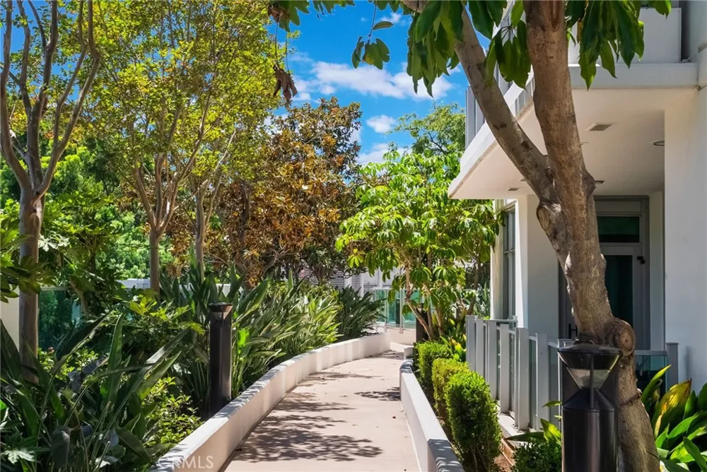 3131 Michelson Drive #406 Irvine, CA 92612