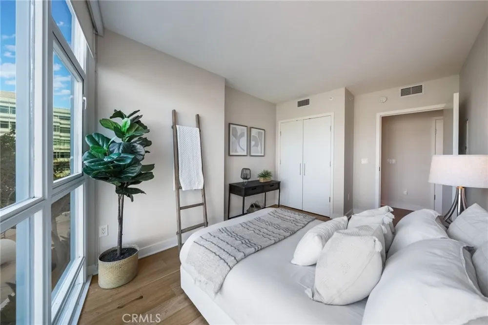 3131 Michelson Drive #406 Irvine, CA 92612