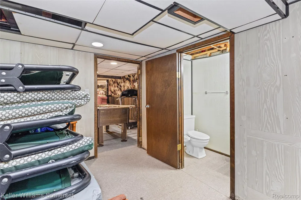 36221 Pickwick Court Sterling Heights City, MI 48310