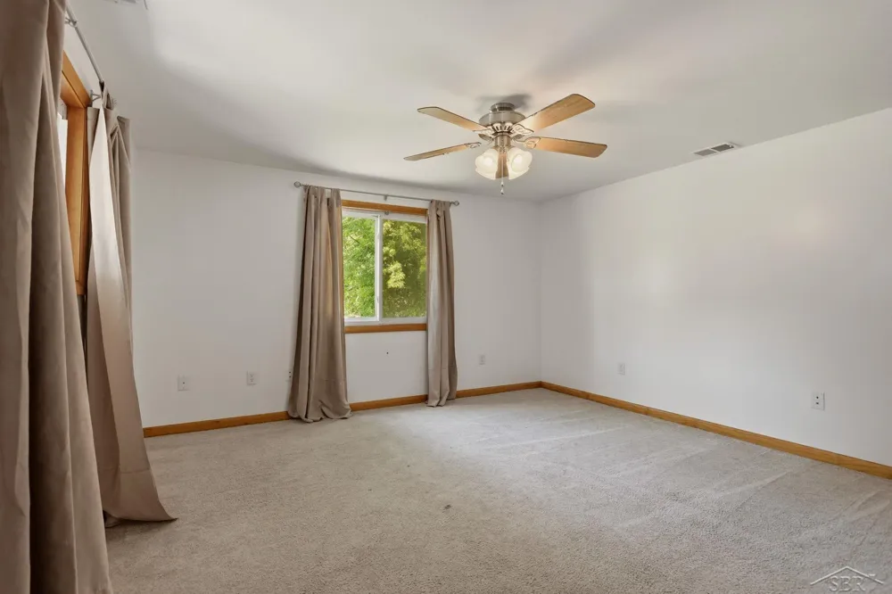 1177 S Poseyville Road Midland Charter Township, MI 48640