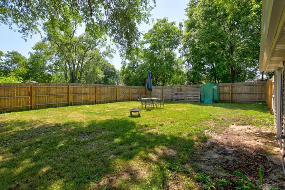 1177 S Poseyville Road Midland Charter Township, MI 48640