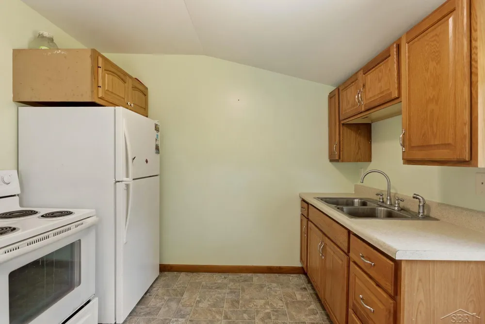 1177 S Poseyville Road Midland Charter Township, MI 48640
