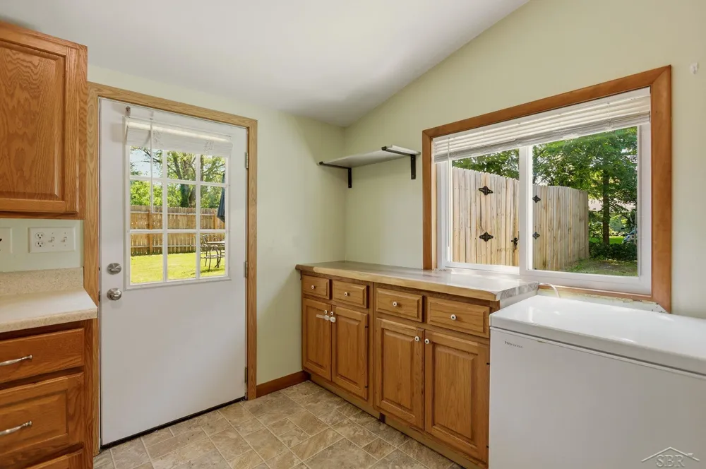 1177 S Poseyville Road Midland Charter Township, MI 48640