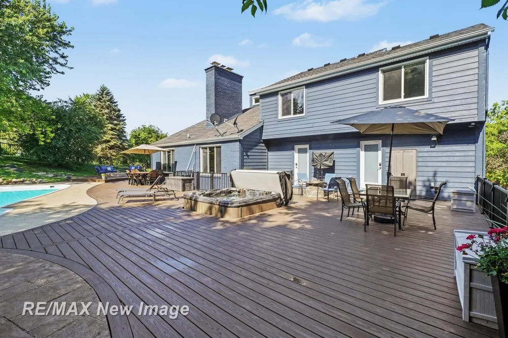 7190 Dark Lake Drive Clarkston City, MI 48346