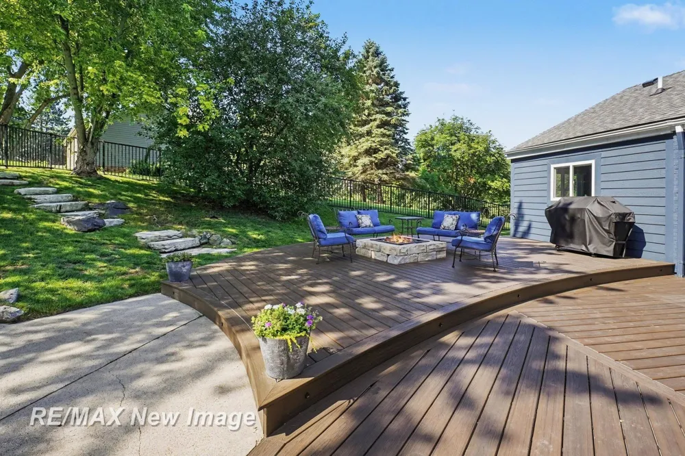 7190 Dark Lake Drive Clarkston City, MI 48346