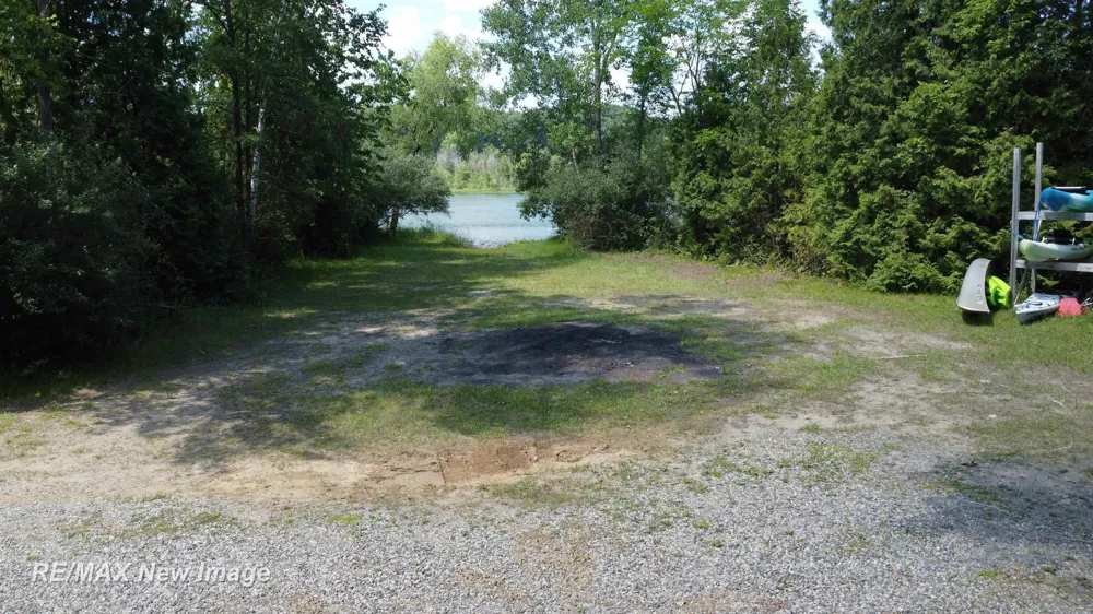7190 Dark Lake Drive Clarkston City, MI 48346