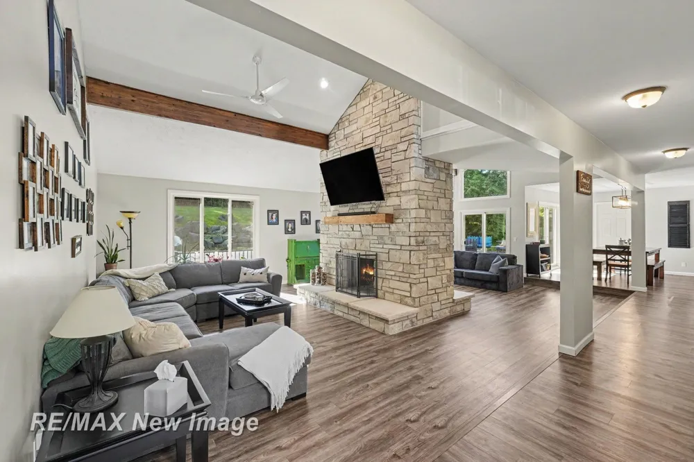 7190 Dark Lake Drive Clarkston City, MI 48346