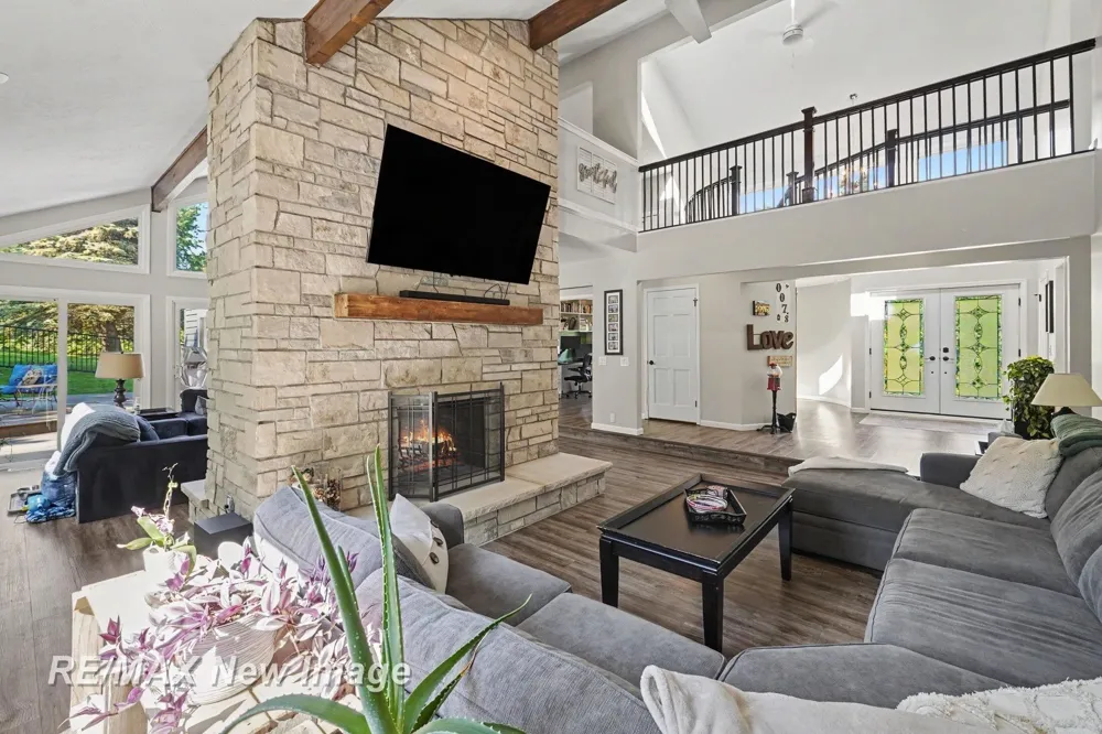 7190 Dark Lake Drive Clarkston City, MI 48346