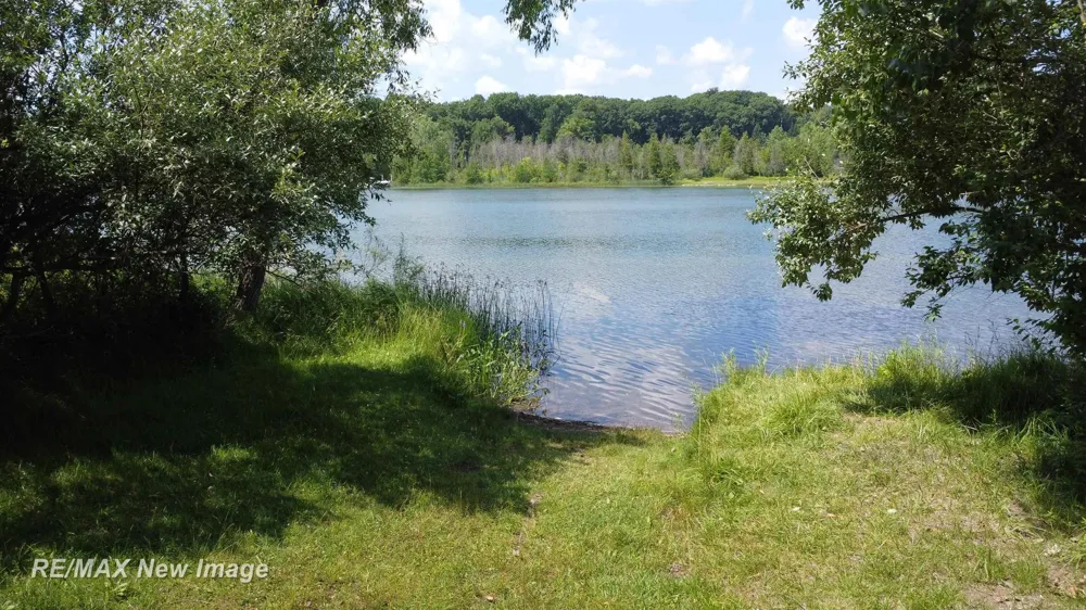7190 Dark Lake Drive Clarkston City, MI 48346