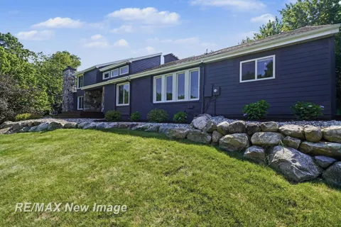7190 Dark Lake Drive
