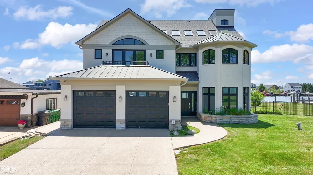 32824 River Road Harrison Charter Township, MI 48045