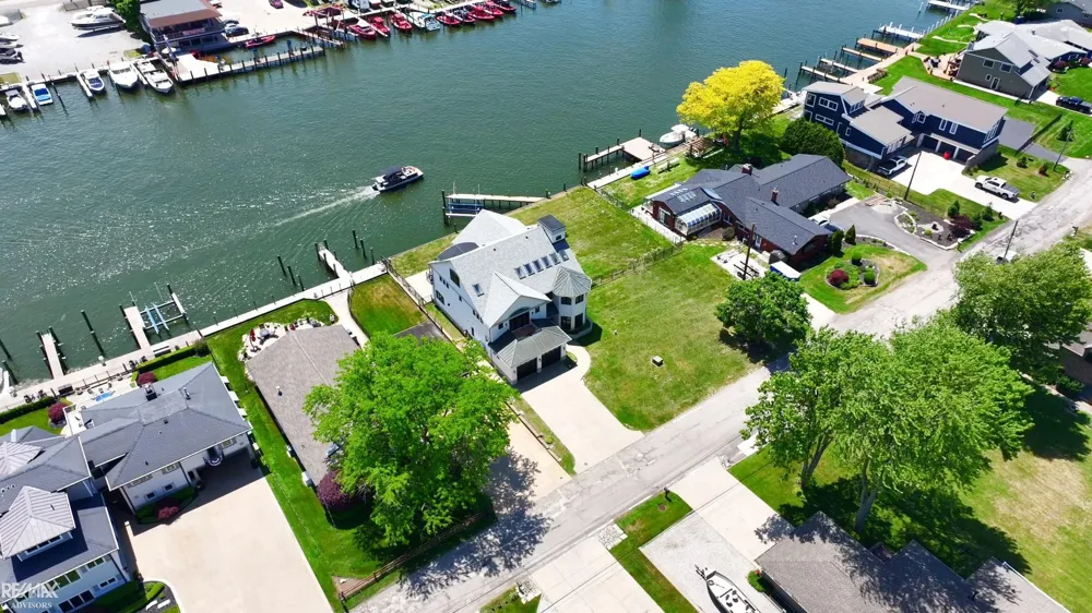 32824 River Road Harrison Charter Township, MI 48045