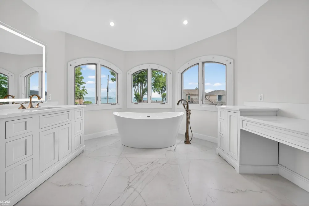 32824 River Road Harrison Charter Township, MI 48045