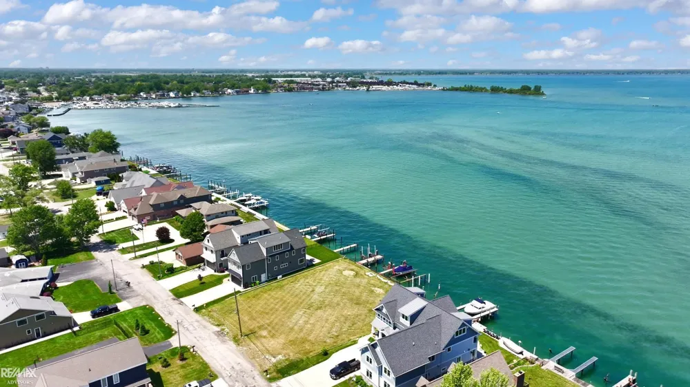 32824 River Road Harrison Charter Township, MI 48045