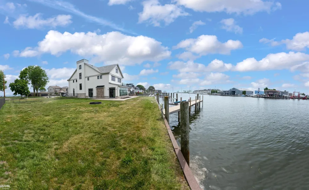 32824 River Road Harrison Charter Township, MI 48045