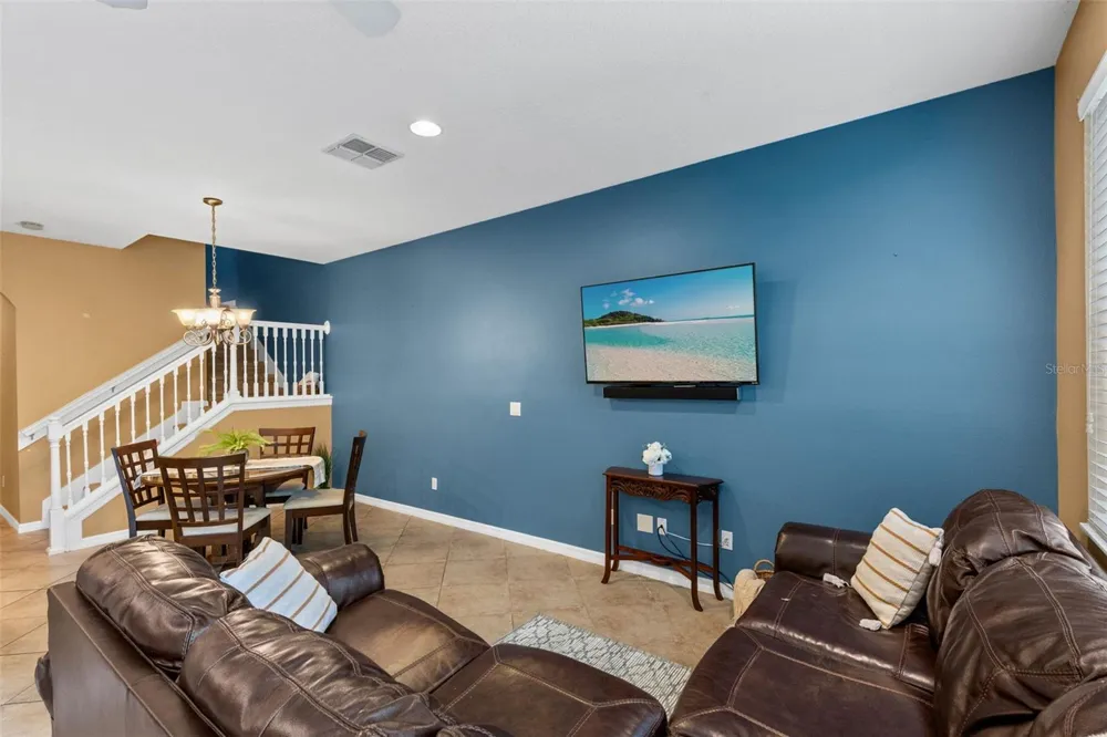 5128 CYPRESS BRANCH POINT Oviedo, FL 32765