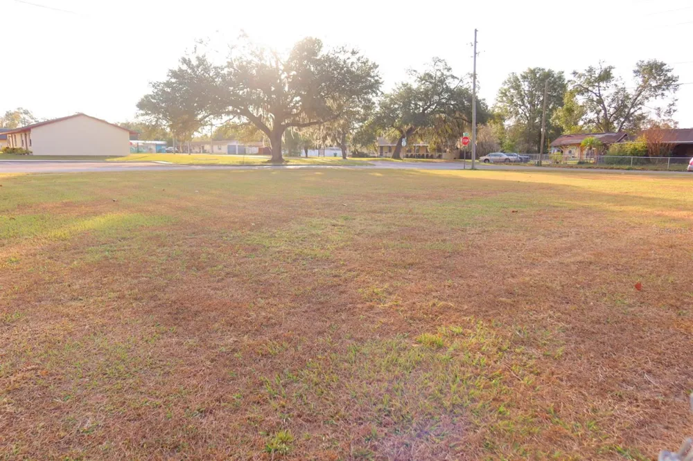 NORTH AVENUE Zephyrhills, FL 33542