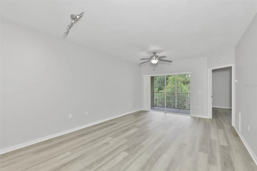 6437 CYPRESSDALE DRIVE #201 Riverview, FL 33578