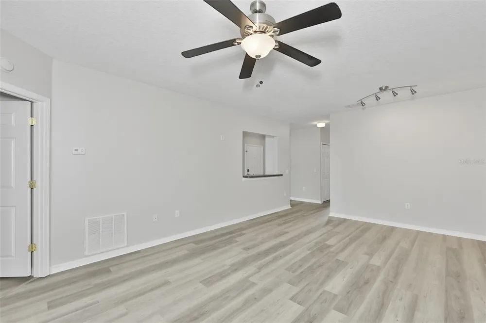 6437 CYPRESSDALE DRIVE #201 Riverview, FL 33578