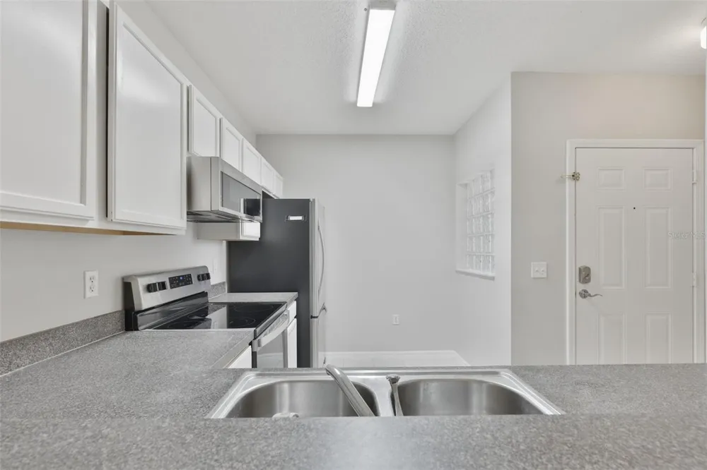 6437 CYPRESSDALE DRIVE #201 Riverview, FL 33578