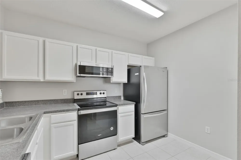6437 CYPRESSDALE DRIVE #201 Riverview, FL 33578