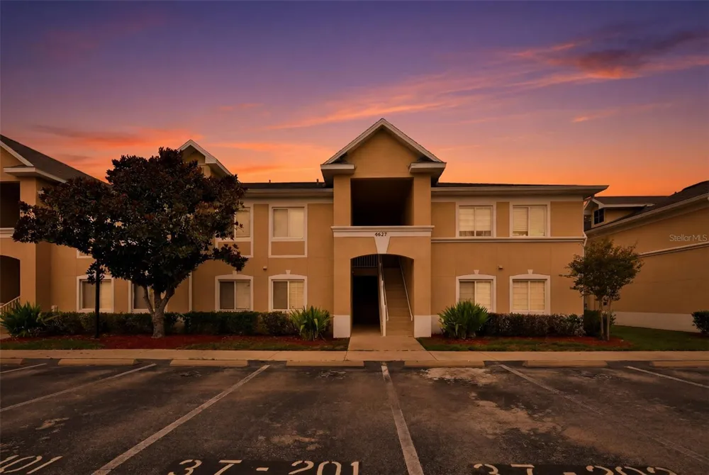 6437 CYPRESSDALE DRIVE #201 Riverview, FL 33578