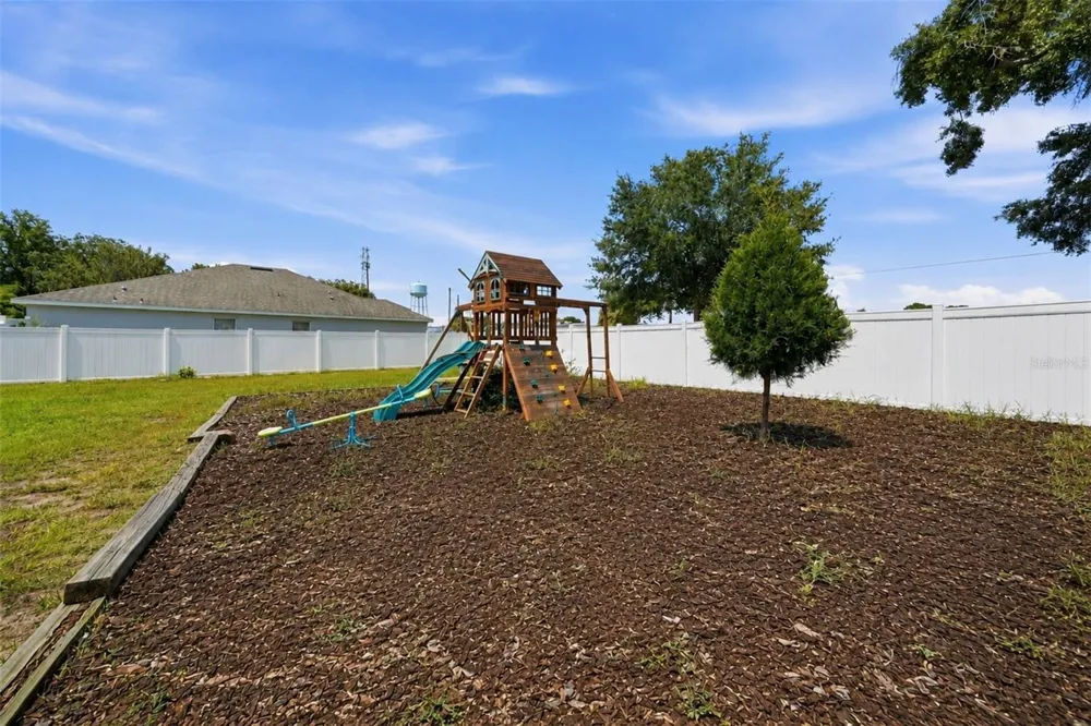 362 LAKE STREET Umatilla, FL 32784