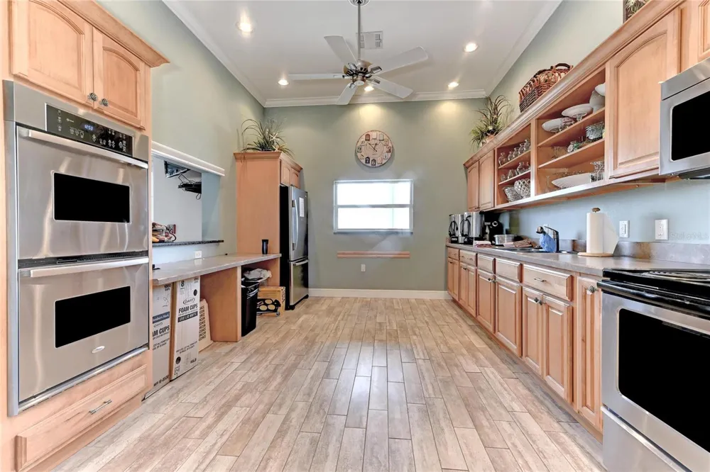 1218 SPOONBILL LANDINGS CIR Bradenton, FL 34209
