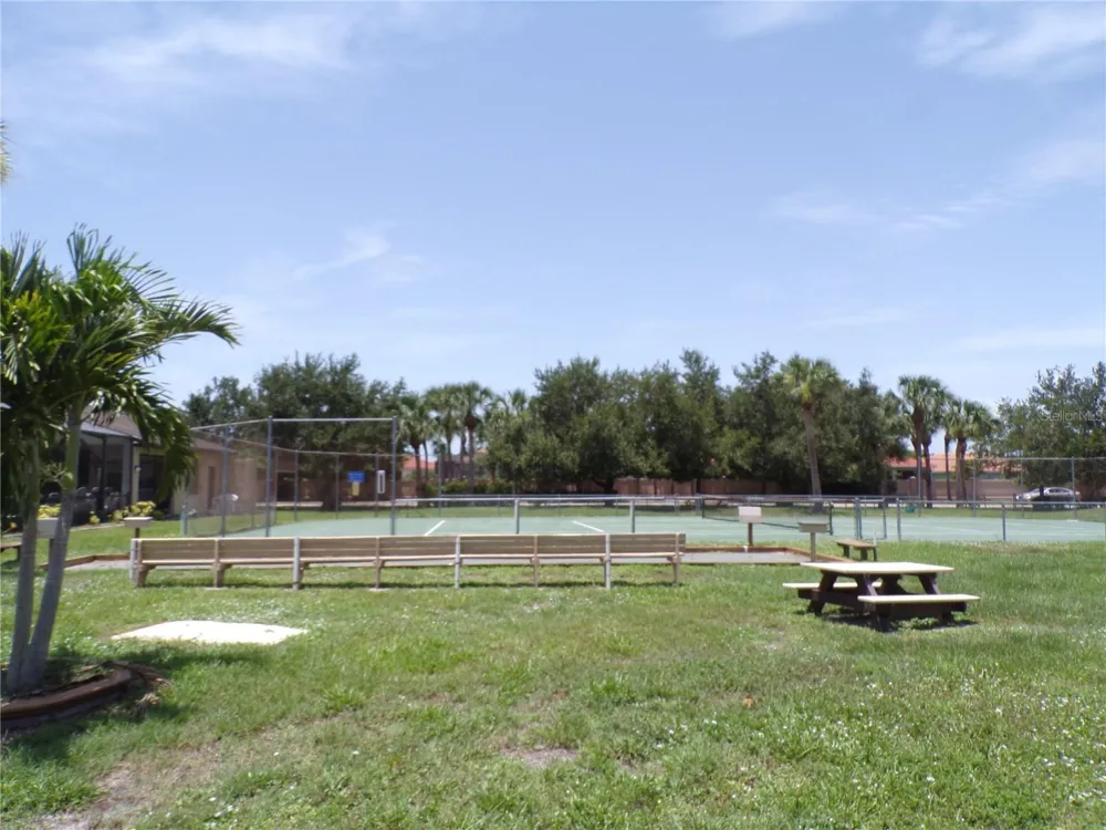 4016 OAKVIEW DRIVE #J8 Punta Gorda, FL 33980
