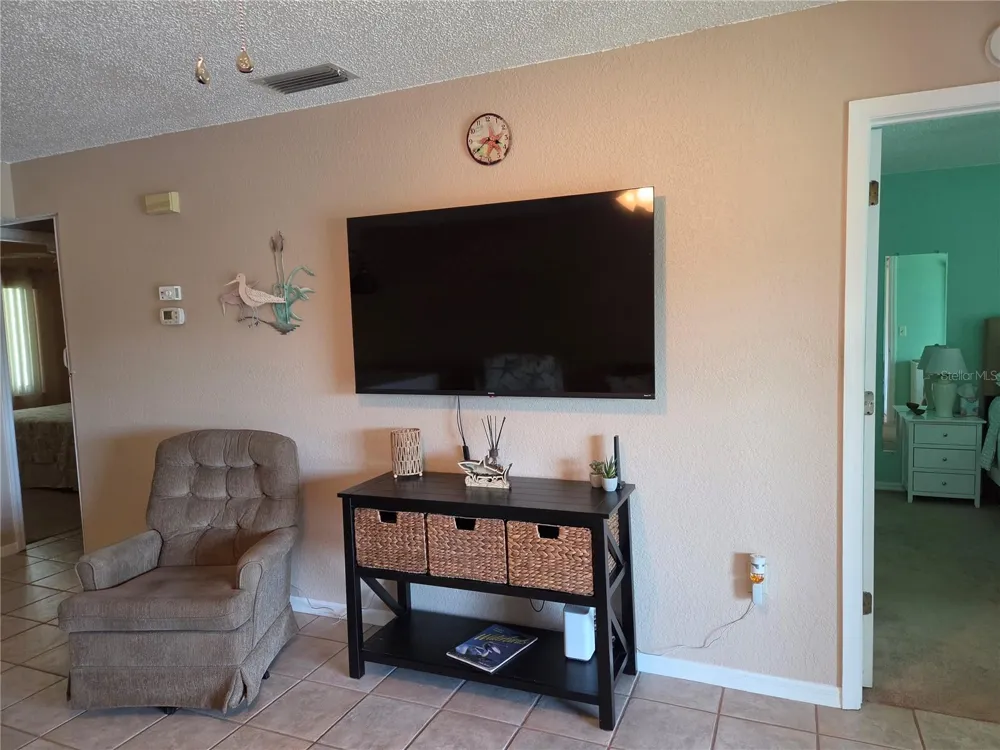4016 OAKVIEW DRIVE #J8 Punta Gorda, FL 33980